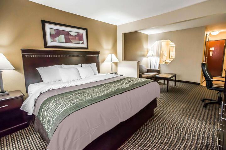 1 King Bed (9 of 22)
