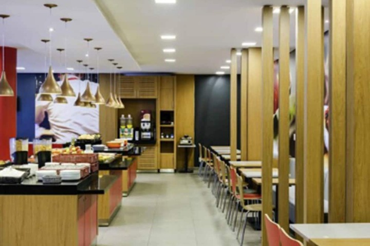 Dining 70 of 98
