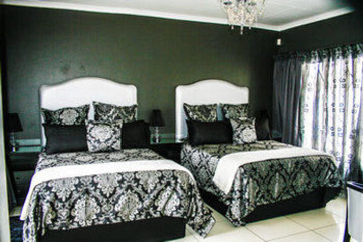 Room 17 of 29