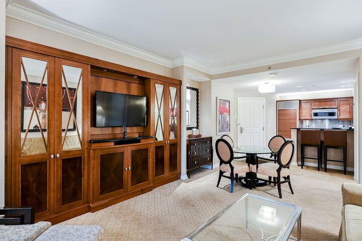 Room 44 of 105