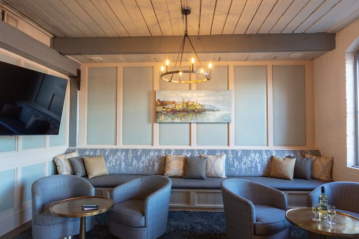 Hotel Interior 3 of 67