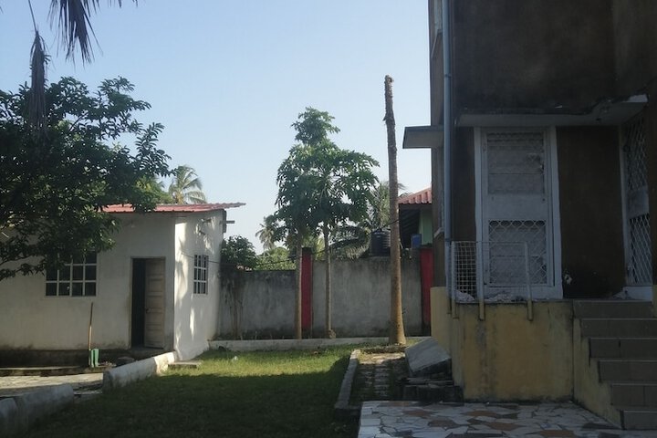 Room 19 of 35