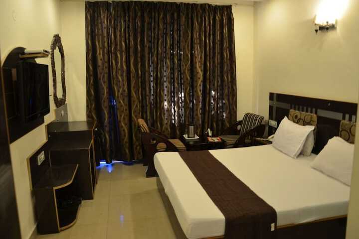 Room 15 of 55
