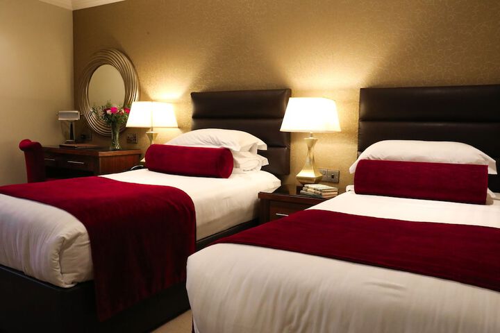 Room 13 of 60