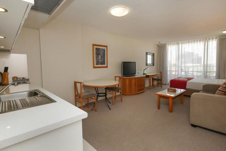 Room 8 of 34