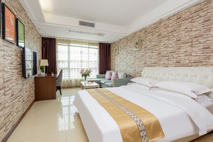 Room 36 of 70