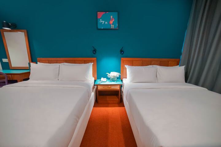 Room 3 of 23