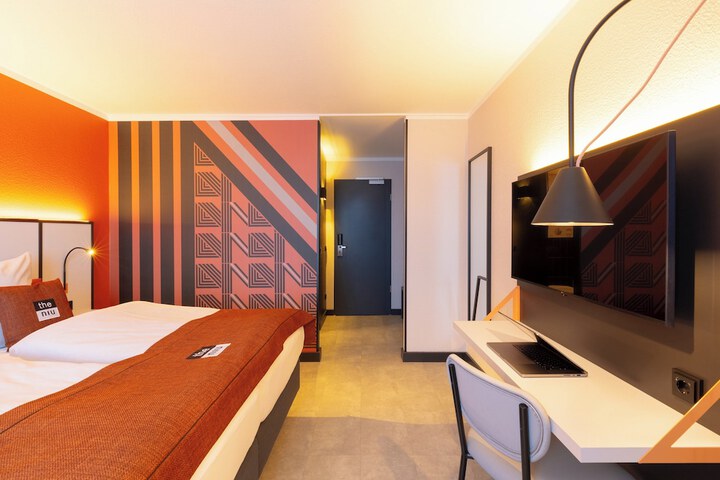 Room 42 of 110