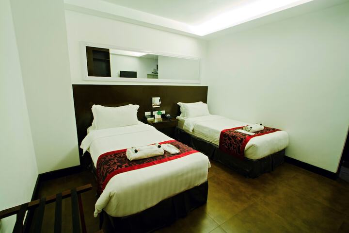 Room 16 of 43