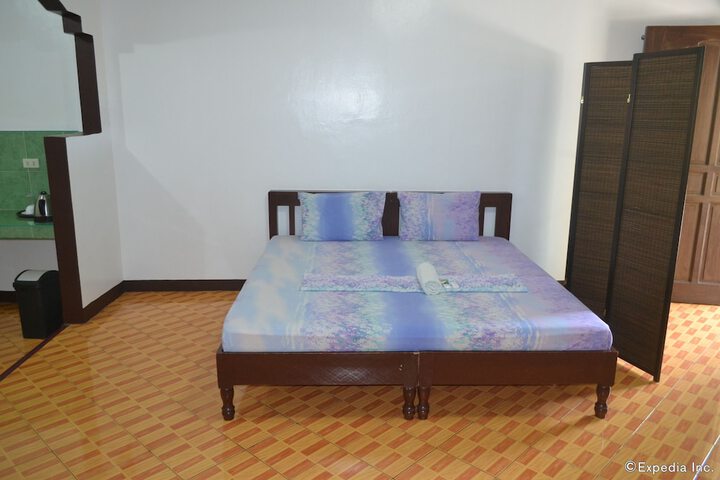 Room 10 of 72