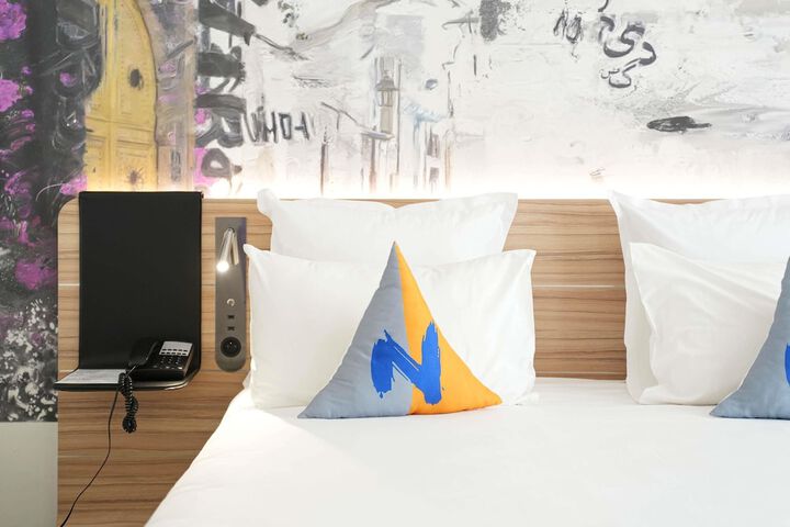 Room 15 of 315