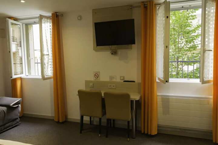 Room 22 of 52