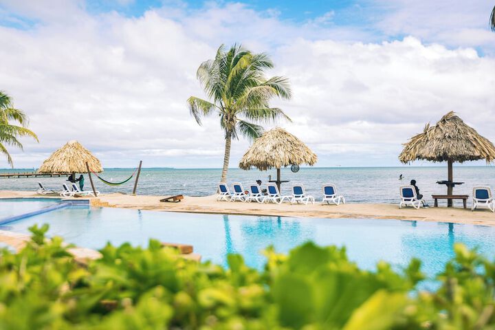 Hotel with Pool