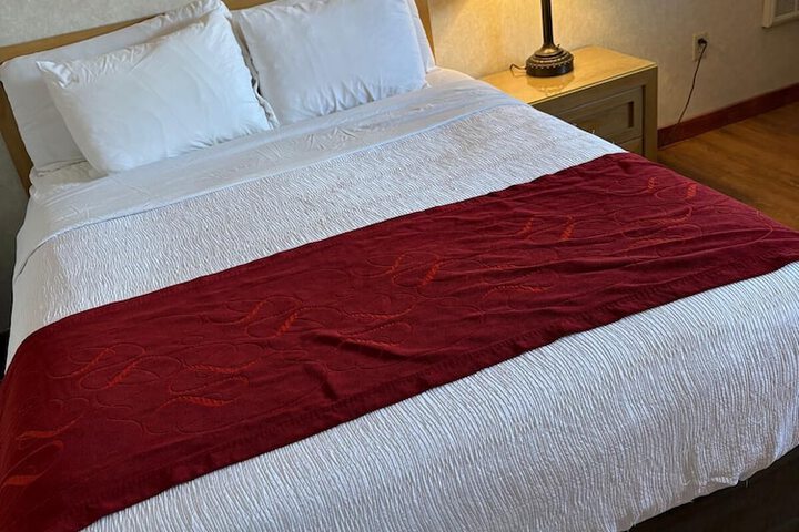 2 Queen Beds Micfridge (2 of 42)