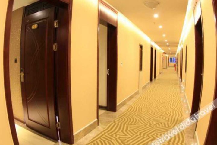 Hotel Interior 18 of 40