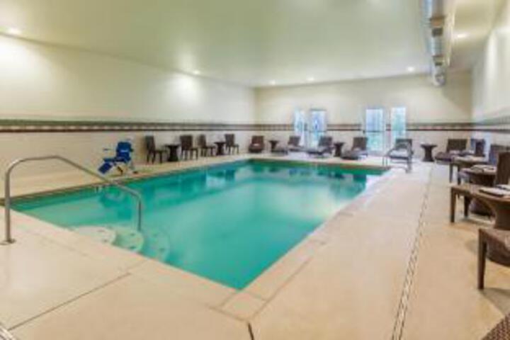 Photo of Larkspur Landing Extended Stay Suites St. Louis Riverport- Airport West Pool