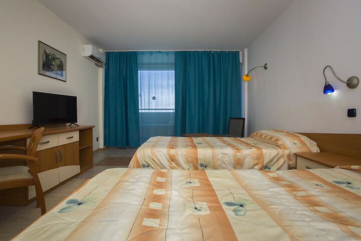 Room 17 of 91