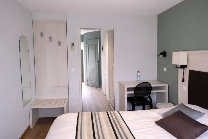 Room 19 of 62