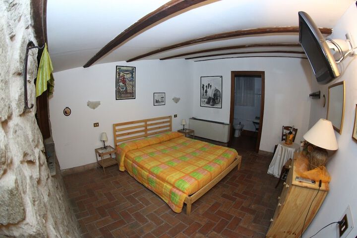 Room 35 of 78