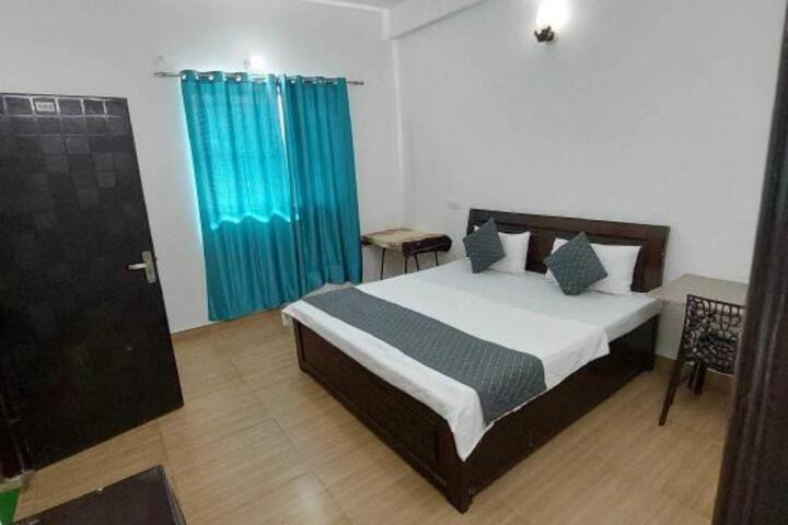 Hotel O Naveen Residancy