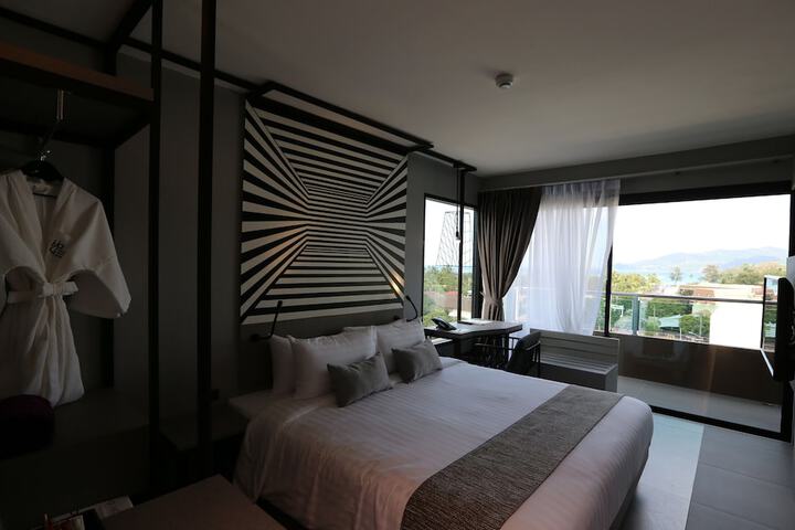 Room 30 of 75