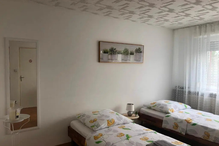 Room 3 of 15