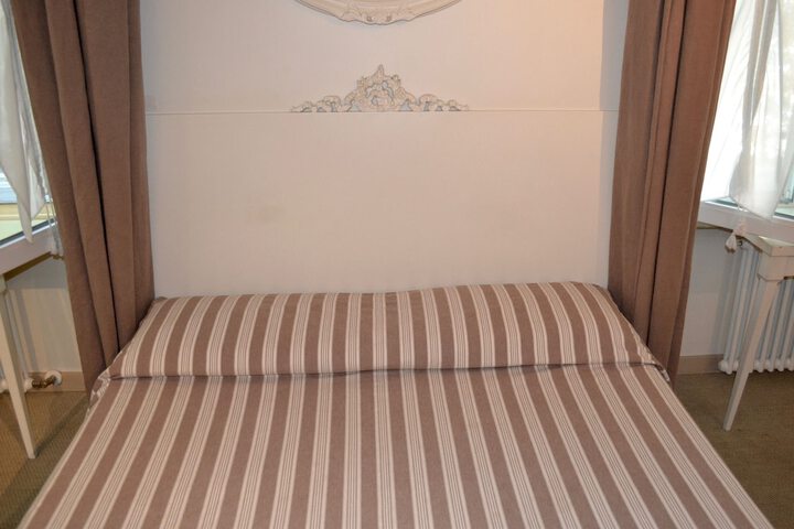 Room 6 of 41