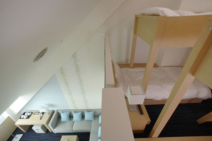 Room 17 of 70