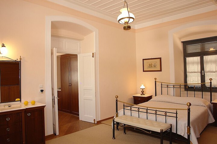 Phaedra Hotel