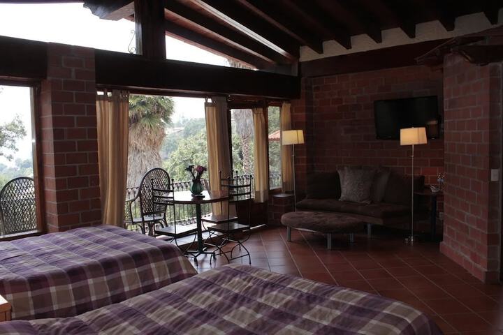 Room 4 of 38