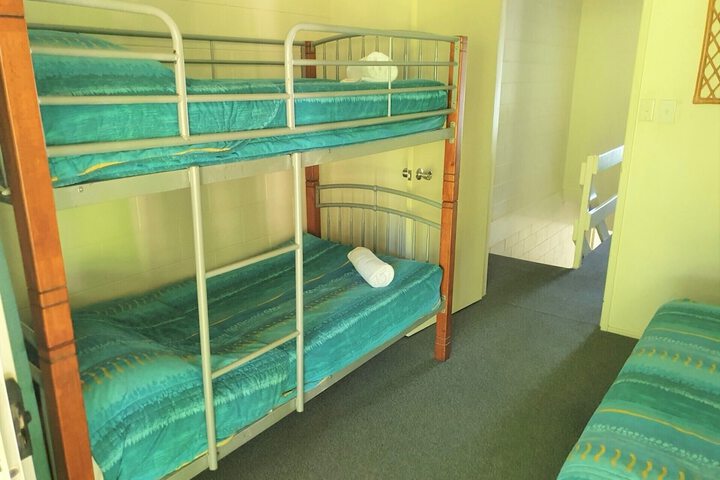 Room 8 of 68