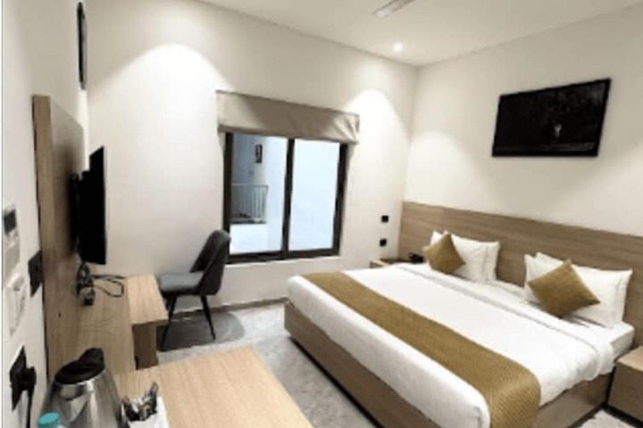 Room 14 of 35