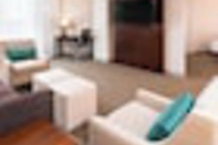 Room 20 of 177