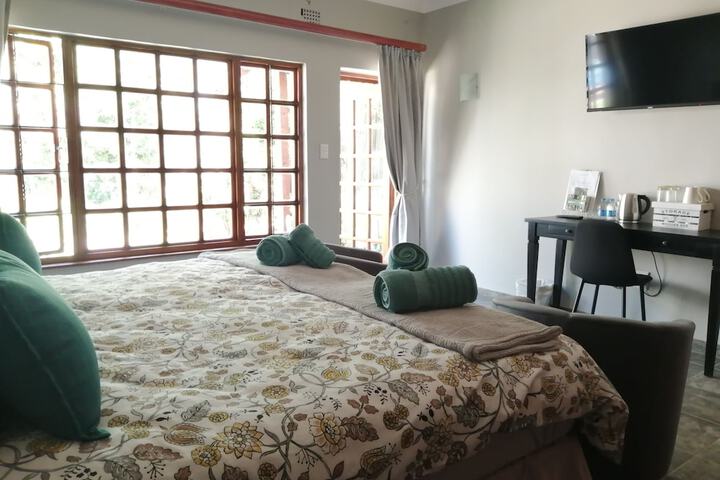 Room 22 of 111