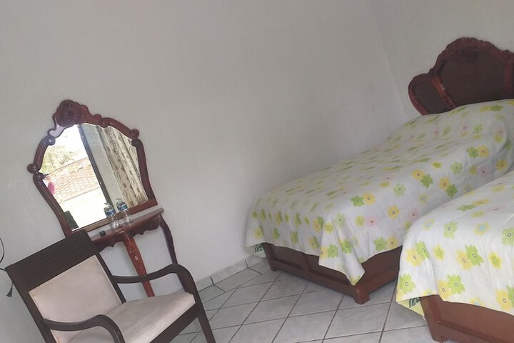 Room 11 of 44