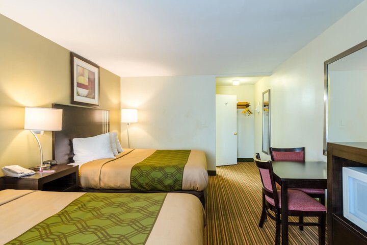 Room 11 of 38