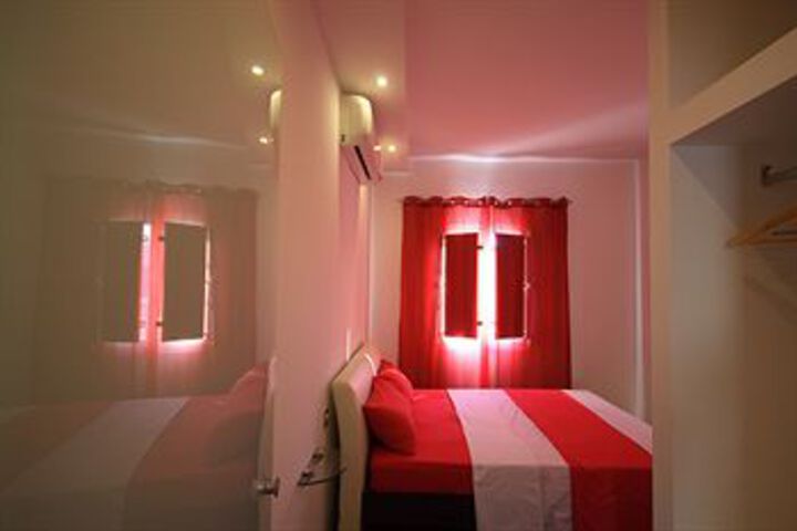 Room 11 of 22