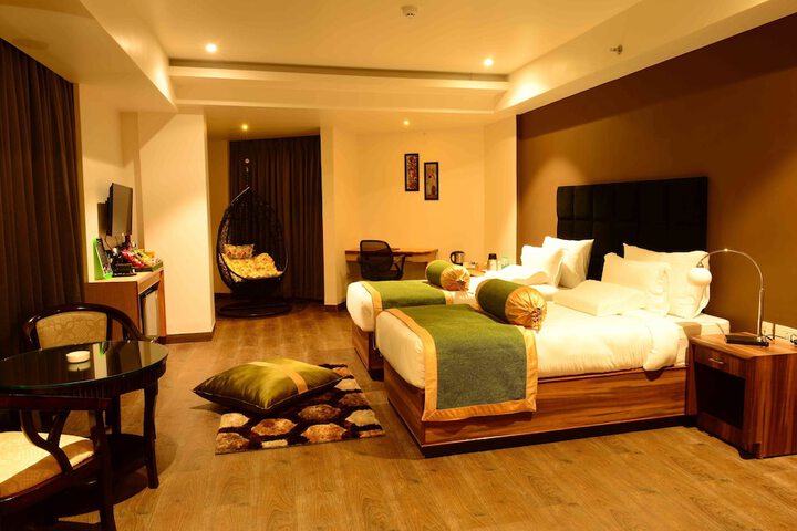Room 17 of 48
