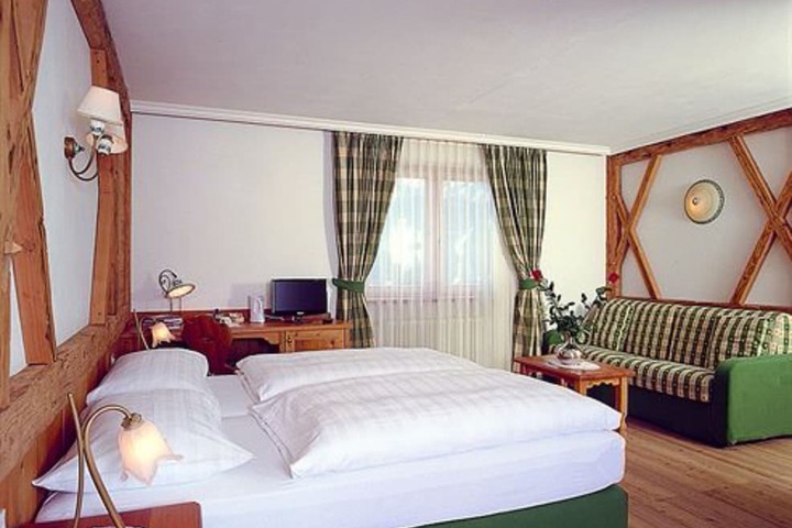 Room 5 of 45