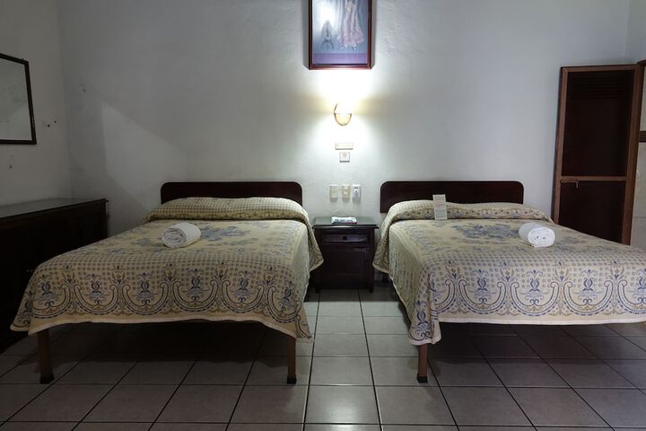 Room 13 of 53
