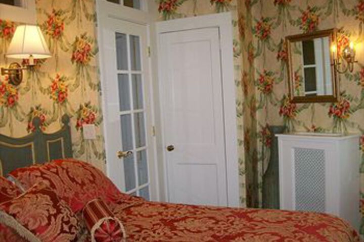 Room 11 of 39