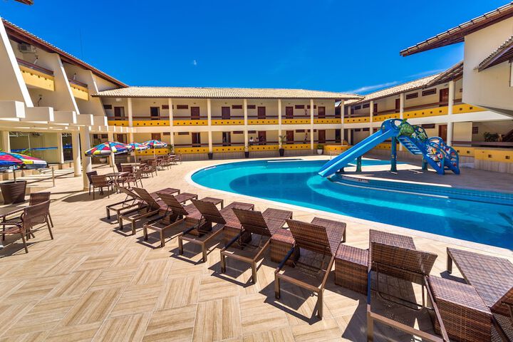Pool Hotel