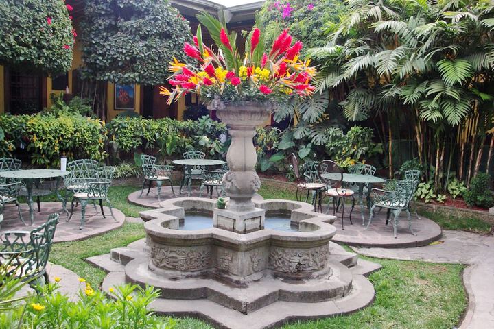 Guest Lobby