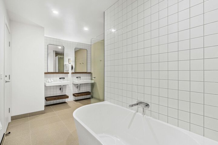Room 18 of 29
