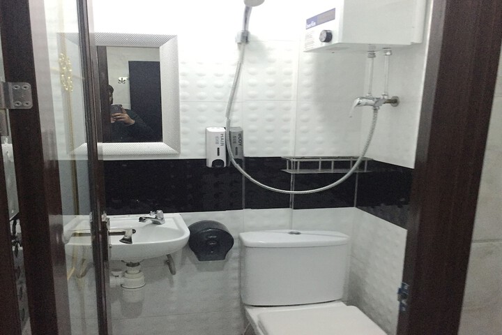 Room 53 of 61