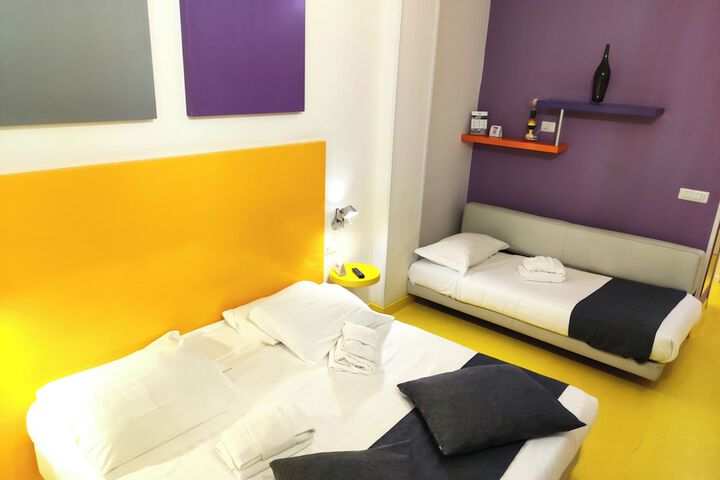 Room 45 of 144