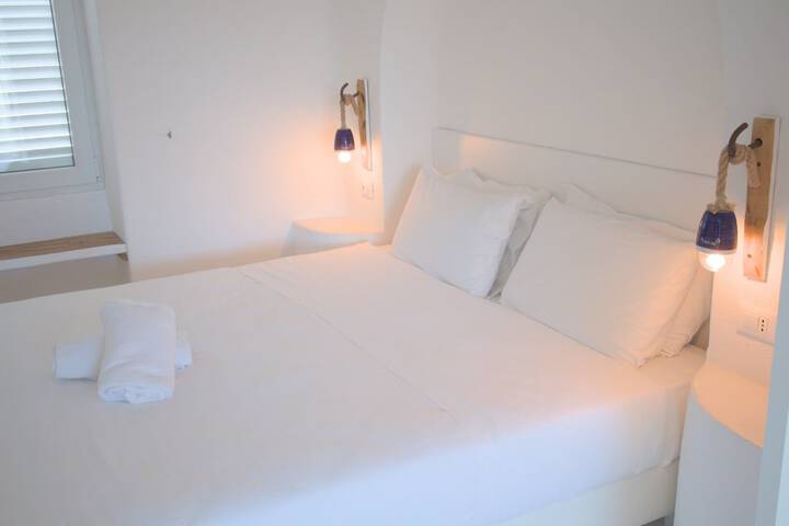 Room 30 of 246