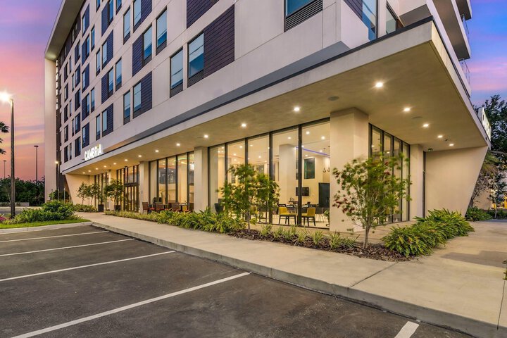 Hotel 64 of 66