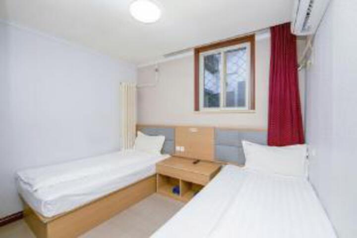 Room 13 of 15