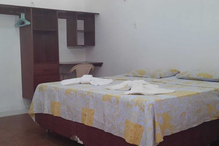 Room 5 of 15